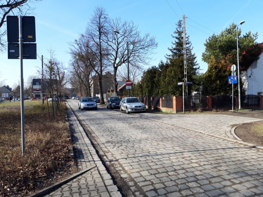 Deptakiem pędzą jak szaleni. Mieszkańcy mają dość [POSŁUCHAJ] - fot. Piotr Kaszuwara