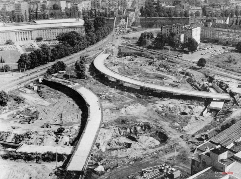 Plac Społeczny bez estakady coraz bliżej. Zobacz, jak wyglądał kiedyś [ZDJĘCIA, WIDEO] - Plac Społeczny (Zdjęcia: fotopolska)