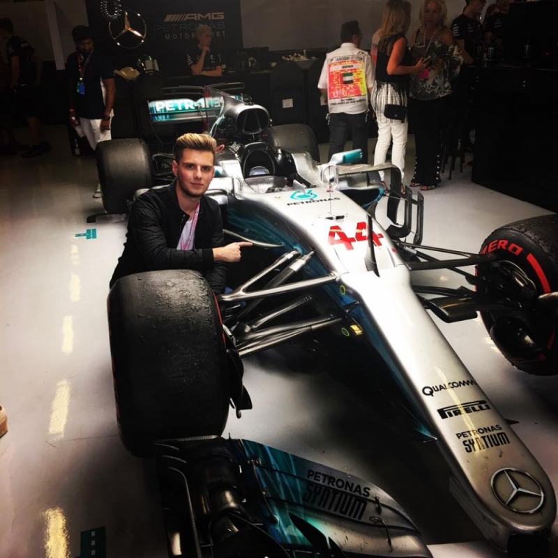 Wrocławianin e-sportowym kierowcą Formuły 1  - fot. Facebook