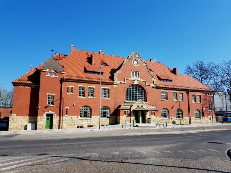 W Chojnowie otwarto odnowiony dworzec PKP - (fot. mat. prasowe)