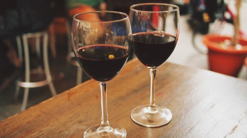 Czerwone wino - sposób na długowieczność - Zdjęcie ilustracyjne (fot. Pixabay)