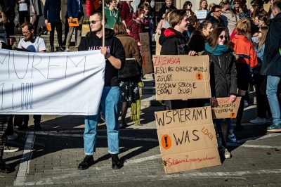 Młodzież pokazała, że wspiera nauczycieli [ZDJĘCIA] - 11