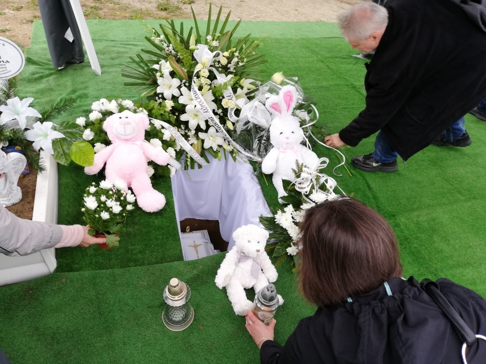 Pogrzeb tragicznie zmarłego chłopczyka  - fot. Beata Makowska