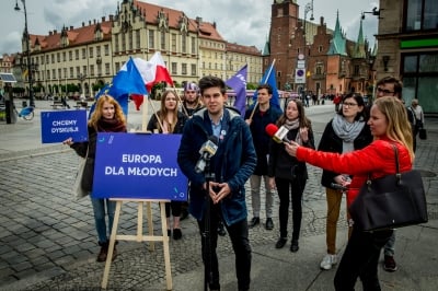 Młodzieżówka Wiosny: Czas na rozmowy o przyszłości młodego pokolenia - 2