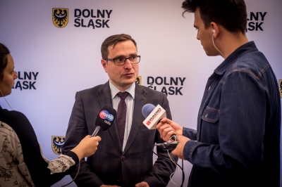 Urząd marszałkowski przekazał milion złotych na wparcie dla niepełnosprawnych - 0