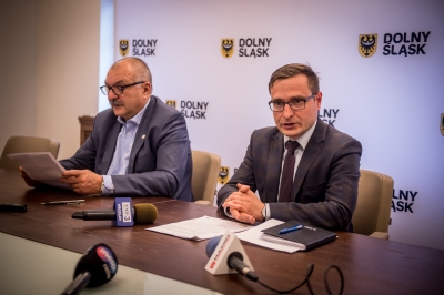 Urząd marszałkowski przekazał milion złotych na wparcie dla niepełnosprawnych - 1