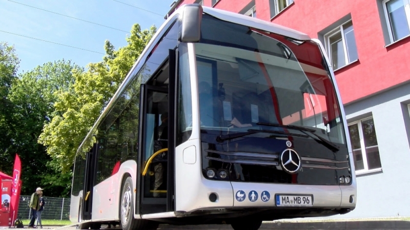 Jelenia Góra: Testowali elektryczny autobus - fot. Gabriela Stefanowicz
