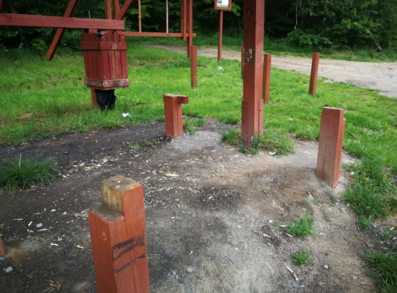 "Za granicą zazdrościmy, u siebie - niszczymy". Przygraniczne obiekty dewastowane przez wandali - fot. Piotr Słowiński
