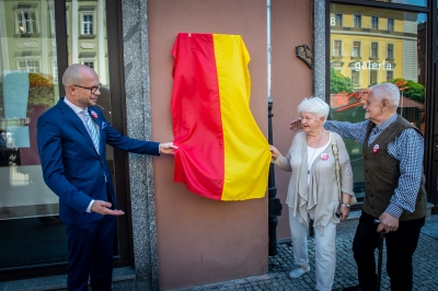 Z okazji 30 rocznicy pierwszych częściowo wolnych wyborów w powojennej Polsce odsłonięto pamiątkową tablicę - 4