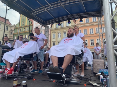 Dali głowę na placu Solnym [FOTO] - 0