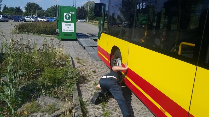 Zatrzymane dowody rejestracyjne autobusów MPK po kontroli ITD [ZDJĘCIA] - (fot. Inspekcja Transportu Drogowego)