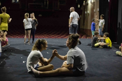 Wrocławski Teatr Lalek zaprasza: COŚ Z NICZEGO  - 4