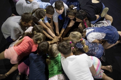 Wrocławski Teatr Lalek zaprasza: COŚ Z NICZEGO  - 5