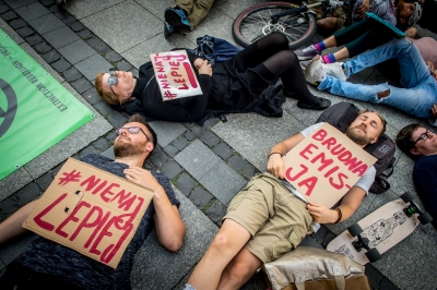 Die-In. Masowe wymieranie w centrum Wrocławia [ZDJĘCIA] - 8