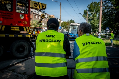 Wypadek autobusu z tramwajem na Tarnogaju [ZOBACZ] - 3
