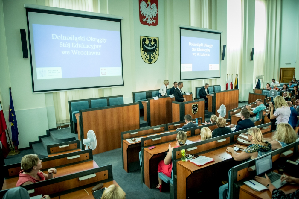 120 osób debatowało o przyszłości polskiej oświaty - fot. Andrzej Owczarek