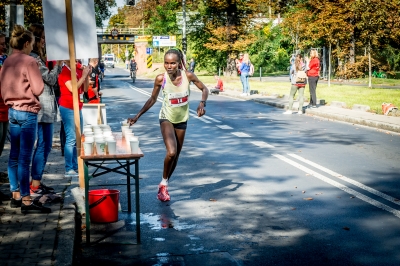 Kenijczyk Kyeva Cosmas Mutuku wygrał 37. PKO Wrocław Maraton (ZDJĘCIA) - 11