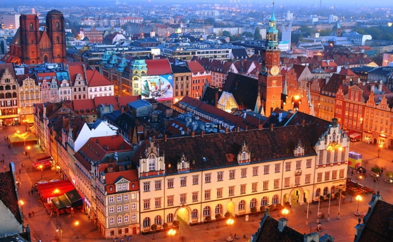 Wrocław nie pójdzie na wojnę z rządem ws. reformy edukacji  - zdjęcie ilustracyjne: Roy Cheung/flickr.com (Creative Commons)