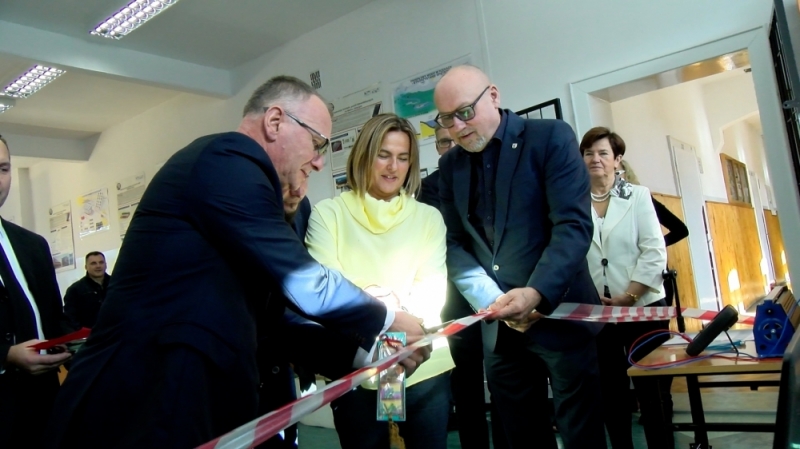 Jelenia Góra: Klasa o profilu odnawialnych źródeł energii z prezentami - zdjęcia: Gabriela Stefanowicz