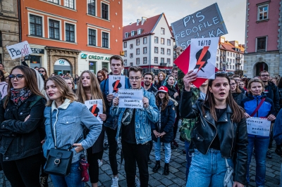 Wrocław: Protestowali przeciwko zakazowi edukacji seksualnej - 0