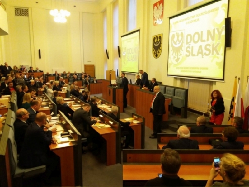 27-letni radny zostanie nowym wicemarszałkiem województwa? - fot. Andrzej Owczarek