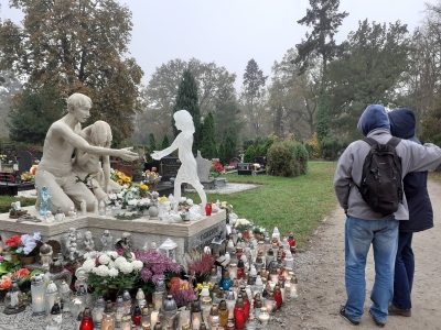 Jak dojechać na wrocławskie cmentarze? [KOMUNIKACJA, PARKINGI] - 2