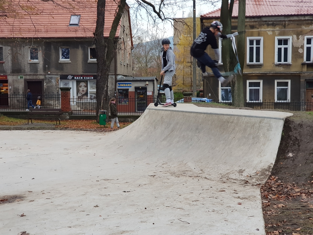 W centrum Głuszycy otwarto skatepark [ZOBACZ] - fot. Bartosz Szarafin