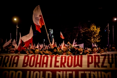 Zamieszki podczas Marszu Niepodległości we Wrocławiu. Policja użyła armatek wodnych - 30