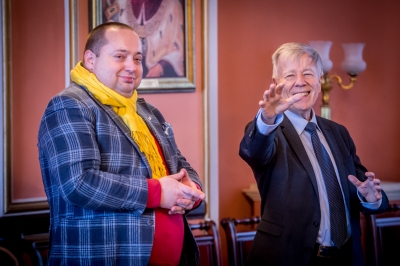 Od dziś prof. Miodka usłyszycie w... tramwaju - 1