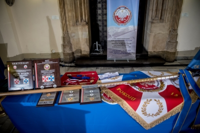 Wrocław: Uroczystość wręczenia sztandaru Zrzeszeniu Weteranów Działań Poza Granicami Państwa - 1