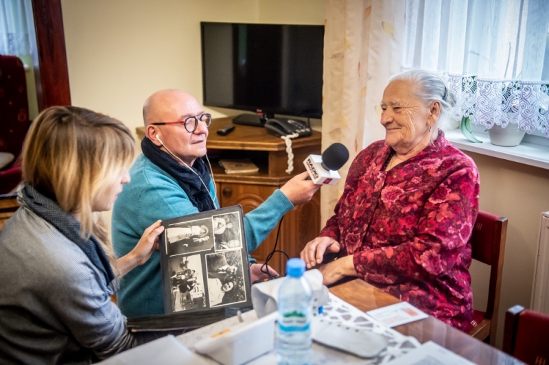 Domowy Zakład Fotograficzny na wrocławskim Brochowie - (fot. Andrzej Owczarek)