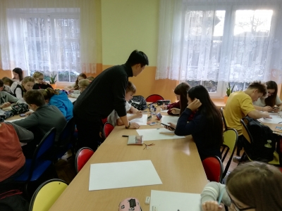 Uczniowie z Wrocławia i z Chin wymieniają się doświadczeniami kulturowymi - 4