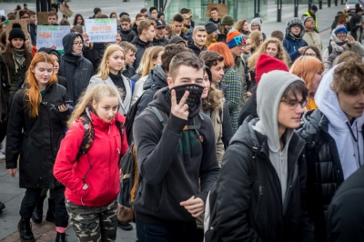 Młodzieżowy Strajk Klimatyczny w centrum Wrocławia [FOTO]
