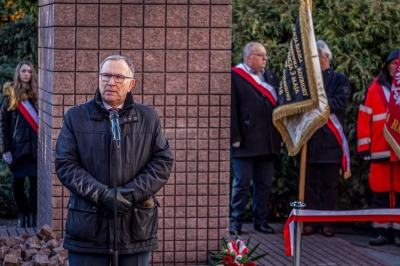38. rocznica wprowadzenia stanu wojennego. Odsłonięto także tablicę poświęconą K. Morawieckiemu - 4