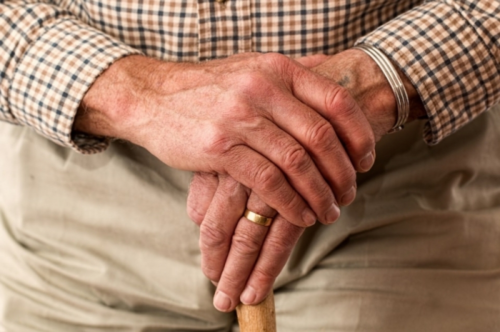 Legniccy księża ostrzegają seniorów... z ambony - zdjęcie ilustracyjne, fot. pixabay