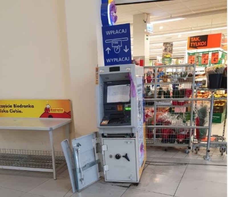 Gmina Bogatynia: Próbowali wyrwać bankomat - fot. nadesłane