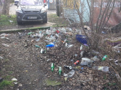 Wrocław: Śmieci na ul. Krakowskiej. "Stanowią realne zagrożenie" - 3