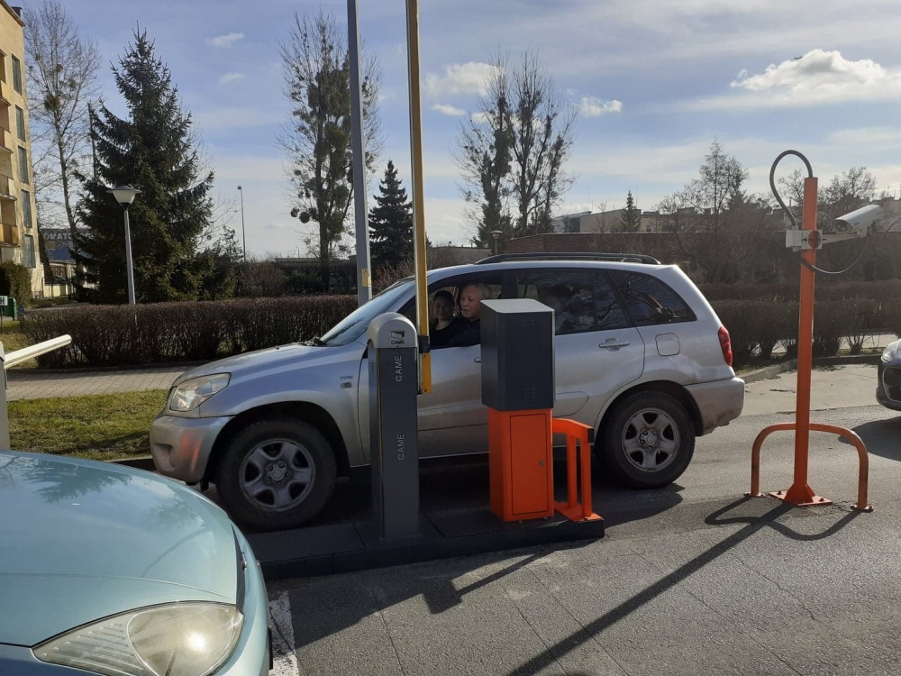 Koniec kwarantanny. Polacy ewakuowani z Chin opuścili wrocławski szpital - (fot. Elżbieta Osowicz)