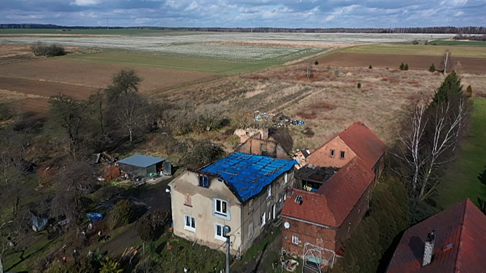 Strażacy pojechali do nie tego Henrykowa. Pożar zdążył już dokonać zniszczeń - fot. mat. prasowe 