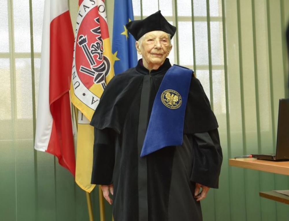 REPORTAŻ: 100-letnia profesor Stanisława Bartosiewicz doktorem honoris causa [POSŁUCHAJ] - fot. portal.ue.wroc.pl