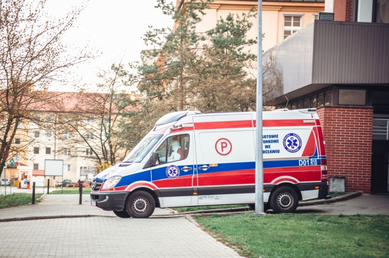 Legnica kupiła 550 kombinezonów ochronnych dla tamtejszego szpitala - zdjęcie ilustracyjne: fot. Patrycja Dzwonkowska