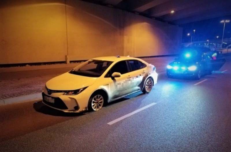 Pijany kierowca jechał samochodem bez jednej opony - fot. Policja Wrocławska