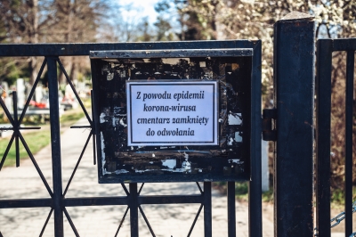 Koronawirus: Wrocławskie cmentarze zamknięte - 2