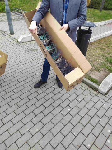 Koronawirus. Wydrukowane przyłbice ochronne trafiły do legnickiego szpitala