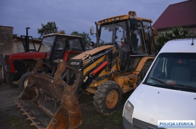 Policjanci odzyskali wartą 60 tysięcy złotych koparkę