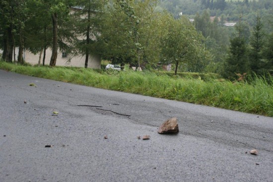 Deszcz kamieni w Ogorzelcu - 1