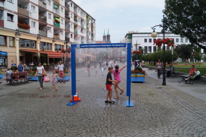 Czy w Legnicy zamiast kurtyn wodnych powstaną kurtyny dezynfekcyjne? - fot. LPWiK S.A.