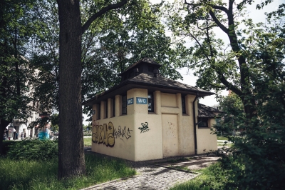 Murowane i z piwnicą - wrocławskie wygódki [FOTOSPACER] - 7