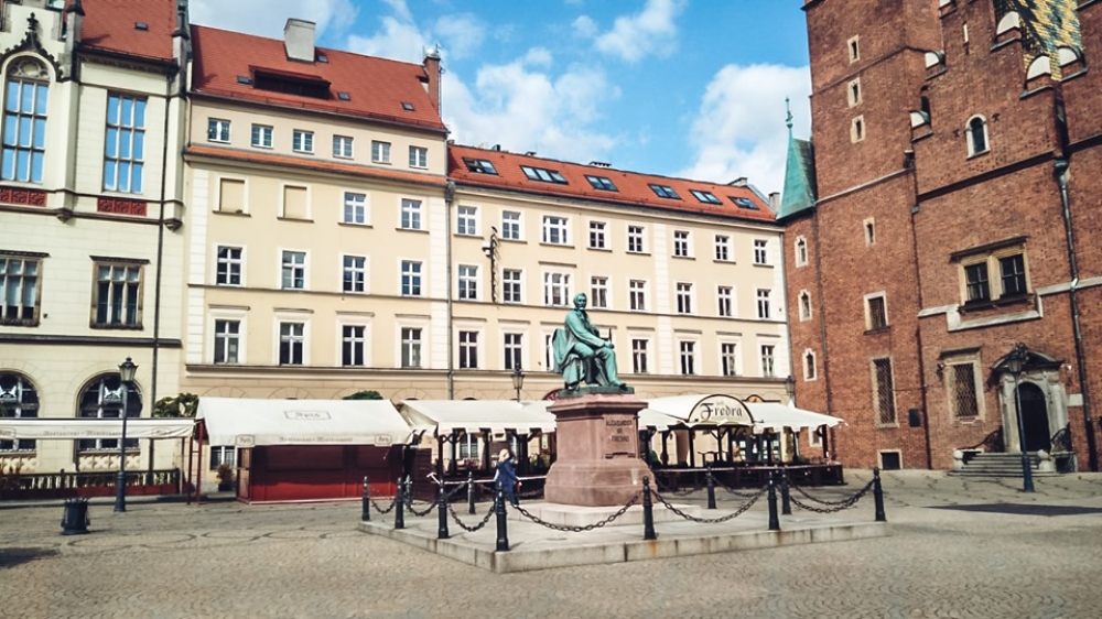 Z przewodnikiem przez Wrocław. Darmowe spacery przez całe wakacje - fot. Patrycja Dzwonkowska