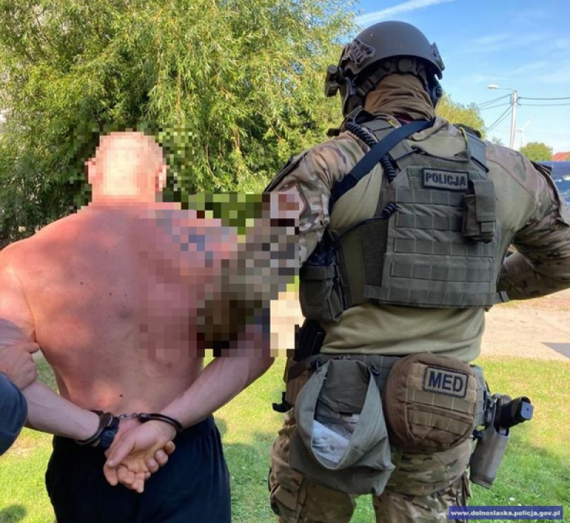 Syców: Policjanci zatrzymali mężczyznę ws. ulicznej awantury - fot. Policja
